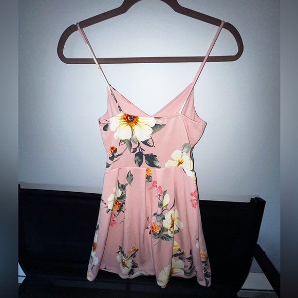 Monteau Los Angeles Floral Pink Spring Dress, Size: Small(S) - Picture 4 of 9